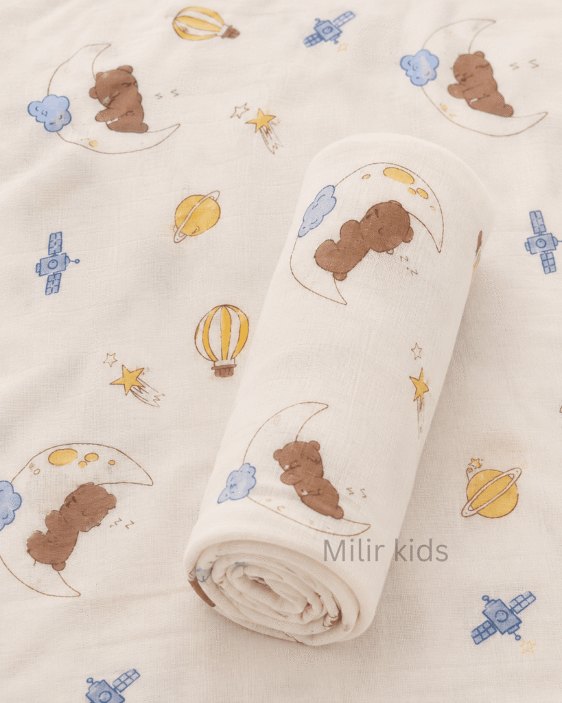Muslin Swaddle Blanket – 130 × 110 cm – Sleeping Moon Bear