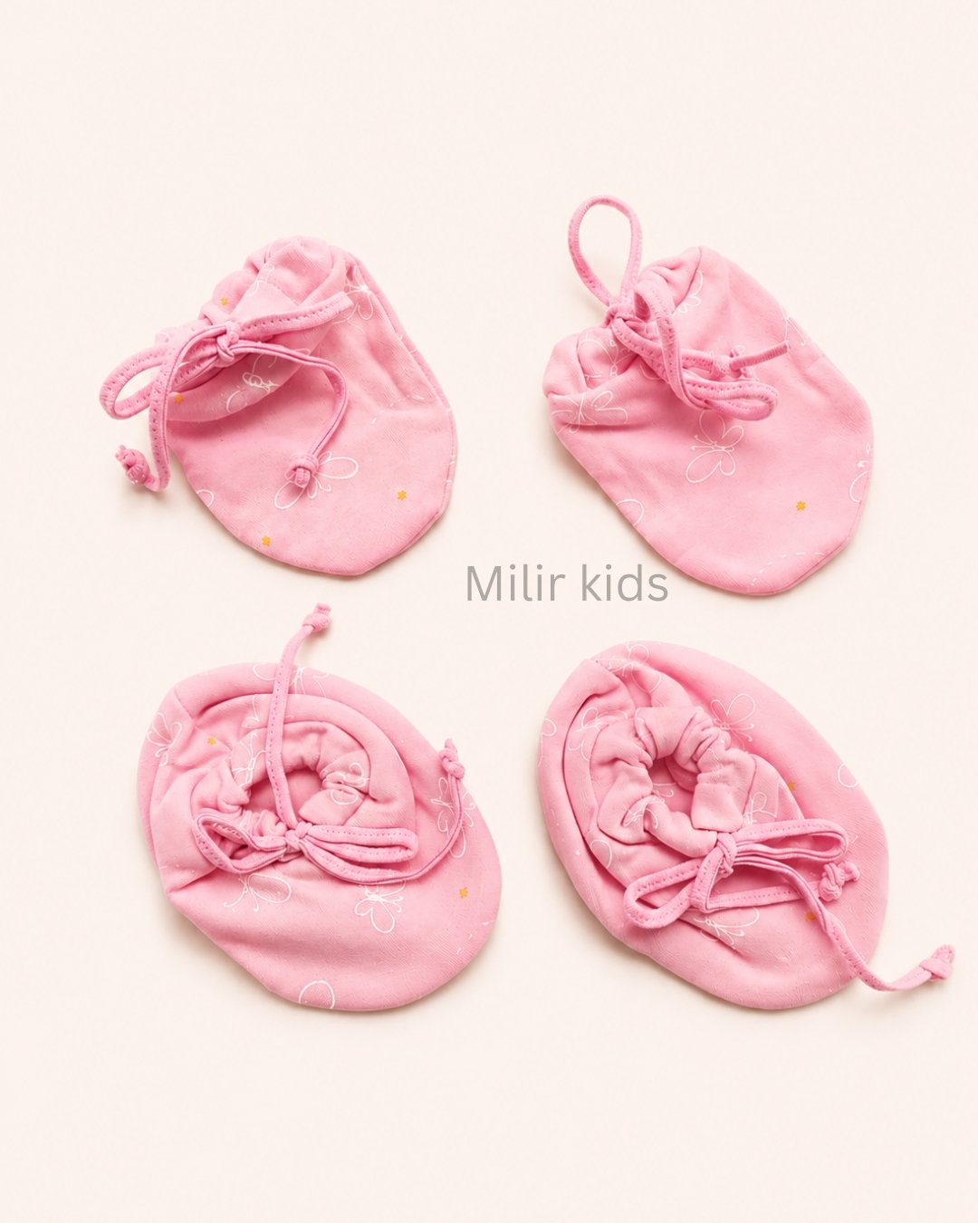 baby-cord-mittens-booties-pink-butterfly Premium soft cotton newborn adjustable mittens and booties set for baby boys and girls.